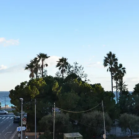 Διαμέρισμα Les Jardins De La Promenade *